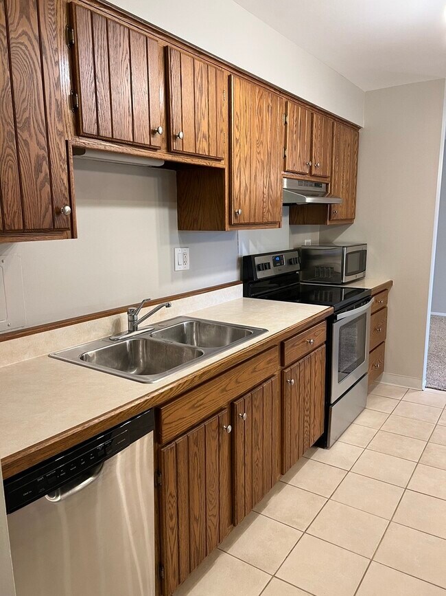 Foto del edificio - 1415 E Central Rd