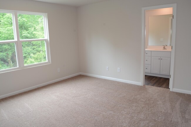 Foto del edificio - 258 Yorktown Ln