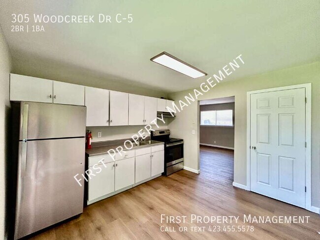Building Photo - 305 Woodcreek Dr C