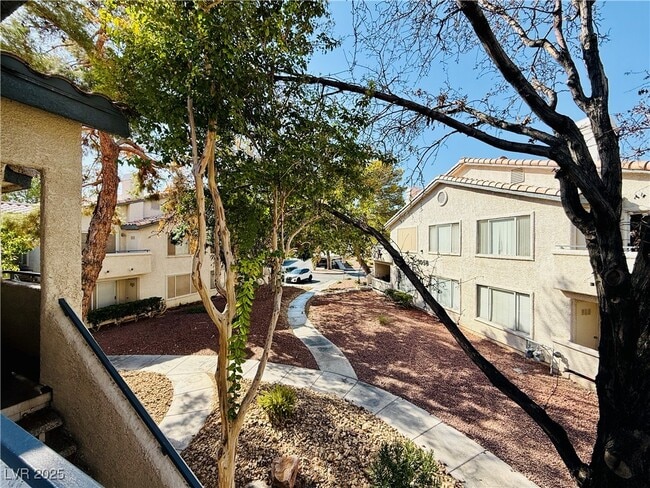 Building Photo - 3058 Casey Dr