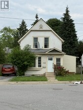 Building Photo - 5082 St Lawrence Ave
