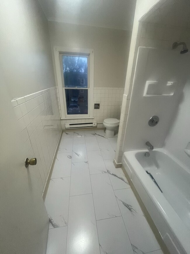 Building Photo - 137 Susquehanna St