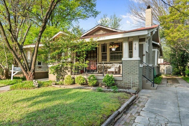 Foto del edificio - 429 Garland St