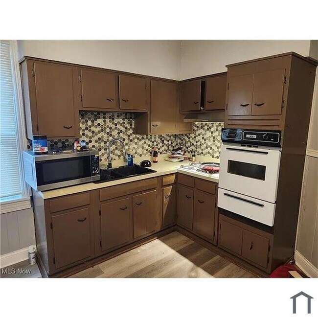 Foto del edificio - 3517 E 44th St