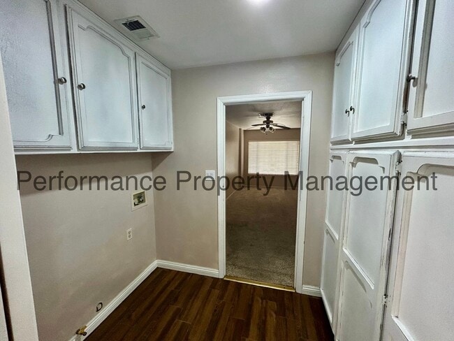 Building Photo - 14300 San Jose Ave