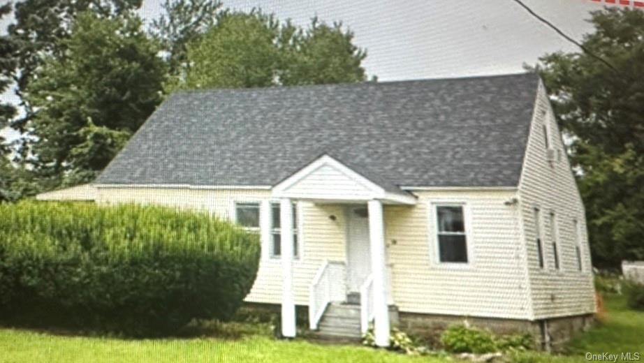 Primary Photo - 16 Cedar Ln