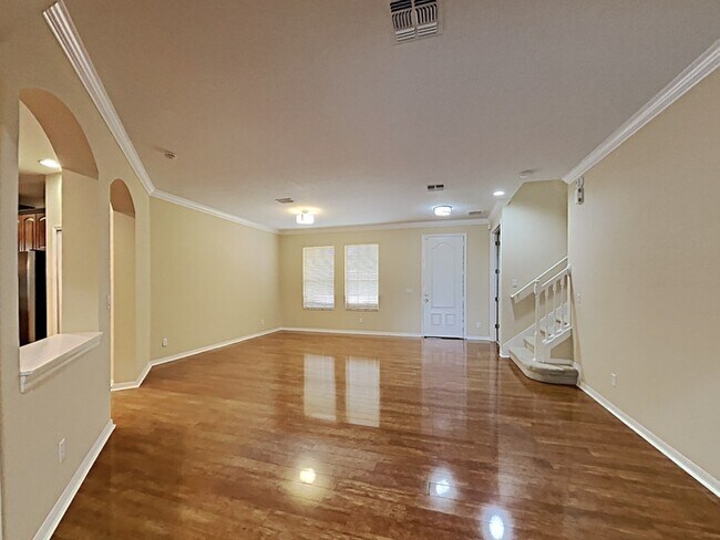 Building Photo - 8531 Native Pine Way