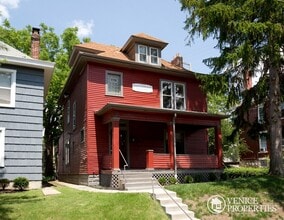 Building Photo - 34 W Oakland Ave