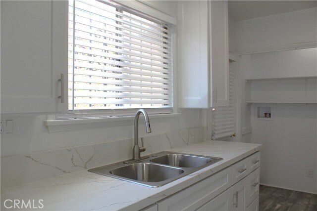 Foto del edificio - 10810 S Manhattan Pl