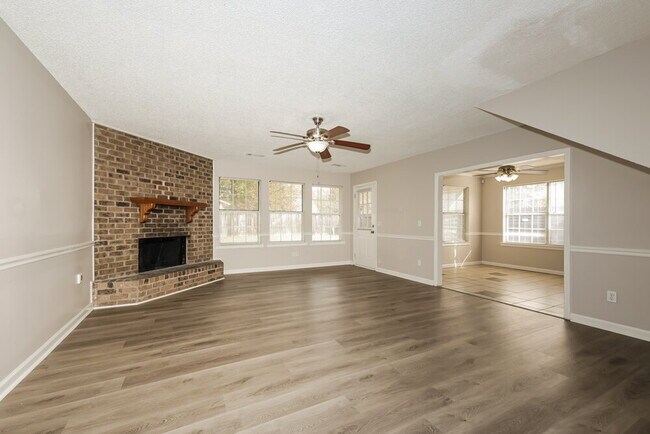 Foto del edificio - 2442 Maybrook Ct