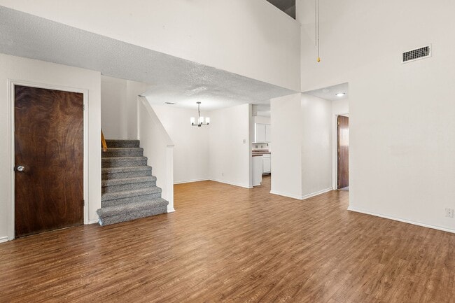 Building Photo - 1303 Conway Dr