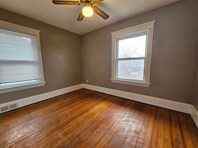 Foto del edificio - 1532 5th Avenue SE