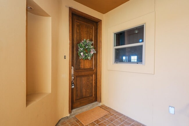 Foto del edificio - 707 St James Dr