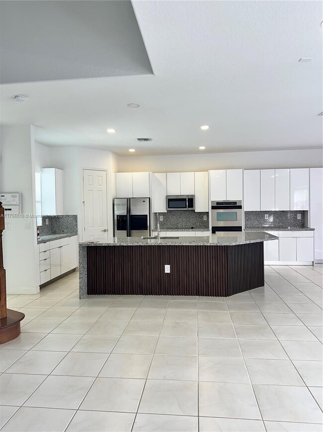 Foto del edificio - 11388 NW 68th St