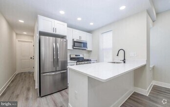 Building Photo - 2020 S 16th St