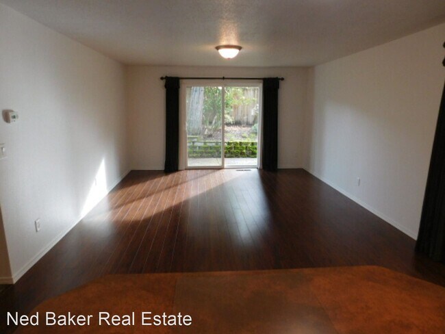 Building Photo - 3 br, 2 bath House - 918 Creek Court NW