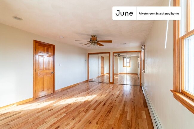 Foto del edificio - Room in Shared 5 bed/2 bath home