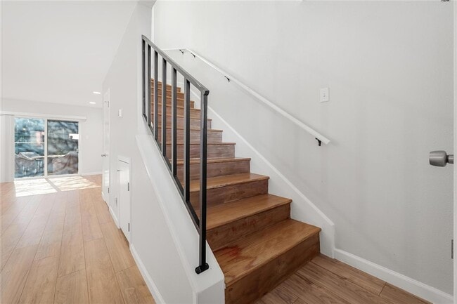 Foto del edificio - 3820 Southway Dr