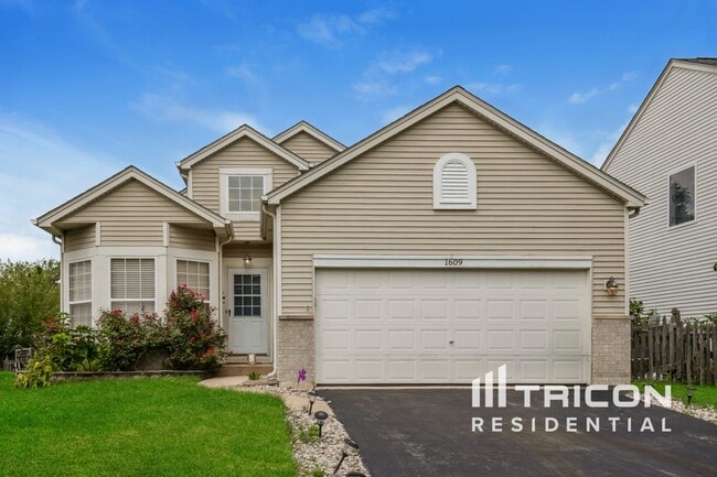 Building Photo - 1609 Heritage Pointe Ct