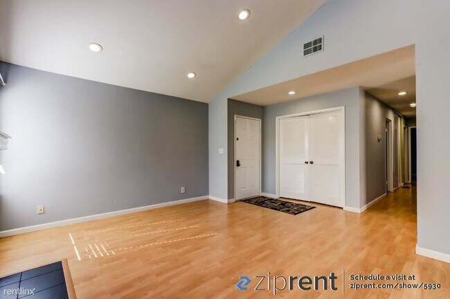 Building Photo - 4548 Donalbain Cir