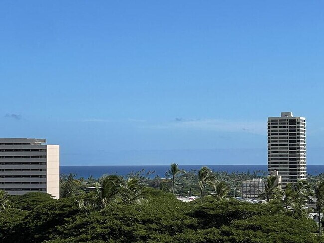 Building Photo - WAIALAE GARDENS 1/1/1 A/C, W/D, lanai, poo...