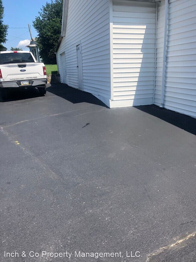 4 br, 2 bath House 2711 Lewisberry Rd House Rental in York, PA