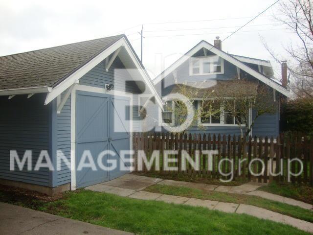 Foto del edificio - Charming Sellwood Home Offers Lots of Char...