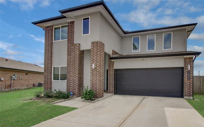 Foto del edificio - 14506 Rain Tree Dr