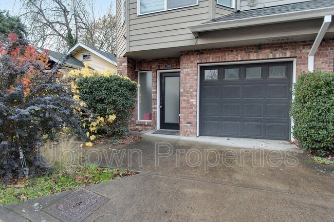 Foto del edificio - 3417 SW Moss St