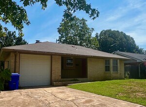 Building Photo - 949 Barkley Cir