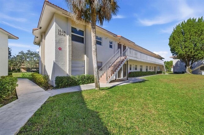 Foto del edificio - 3228 Coral Ridge Dr