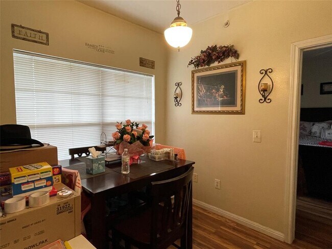 Foto del edificio - 2320 Gracy Farms Ln
