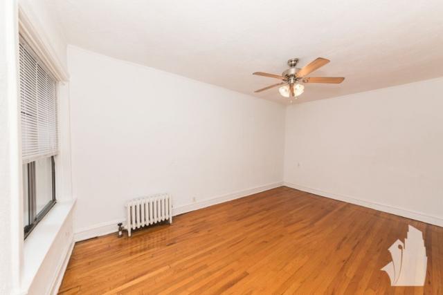 Foto del edificio - 2 bedroom in Chicago IL 60657