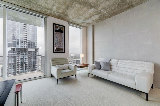 Building Photo - 360 Nueces St