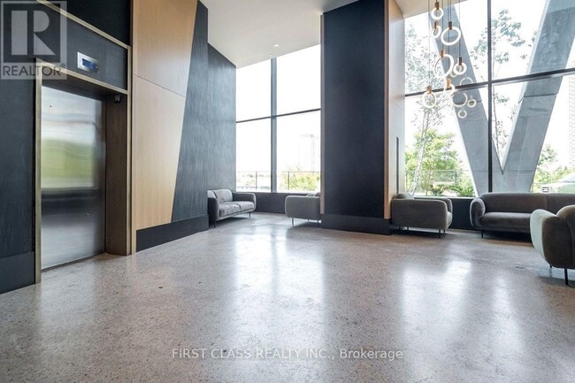 Building Photo - 2920 Hwy 7