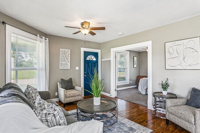 Building Photo - Charming 3 bedroom 1 bath home with Wrap Around Porch! Rent or Rent to Own Option Available!