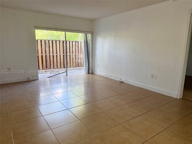 Foto del edificio - 9621 SW 77th St