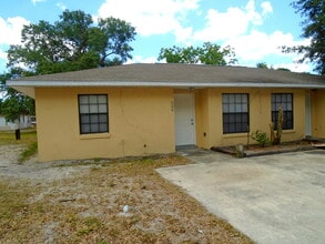 Building Photo - 524 Montana Ave