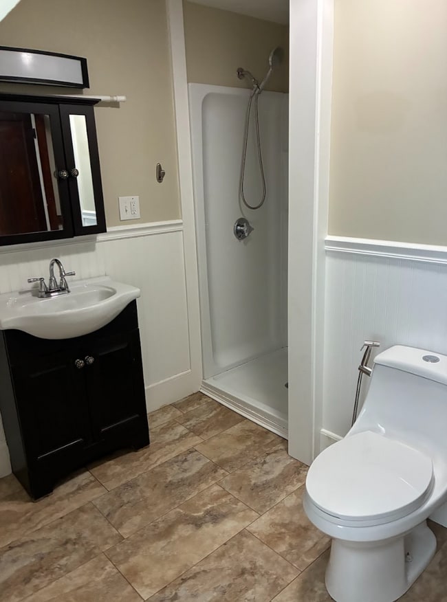 Building Photo - 74 Green Hill Pky