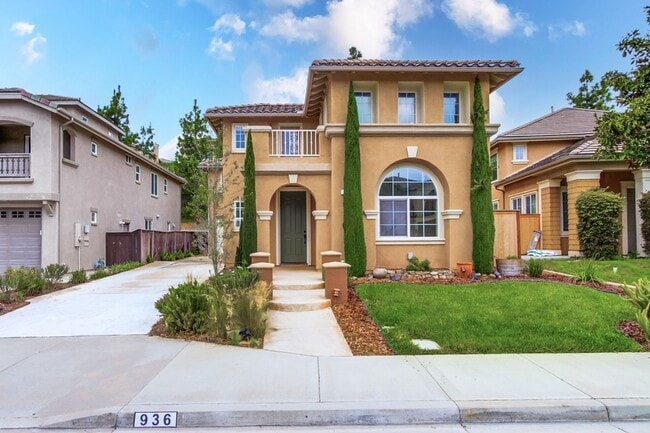Building Photo - 4 Bedroom Home in San Elijo Hills!