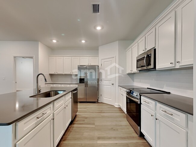 Foto del edificio - 567 Plumeria Ln