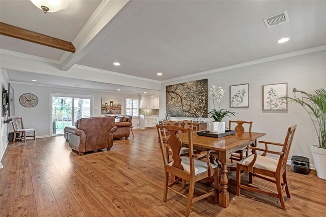 Building Photo - 5527 Ettrick Dr