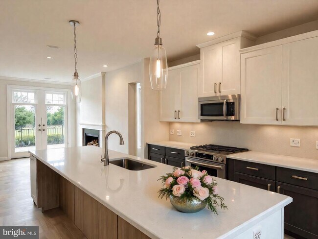 Building Photo - 4945 Purdy Aly