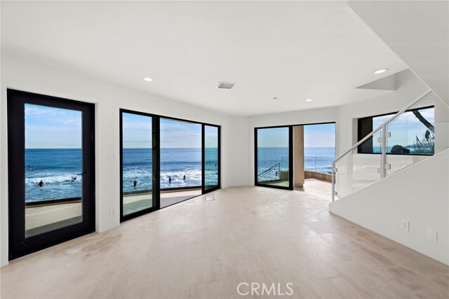 Building Photo - 715 Ocean Front