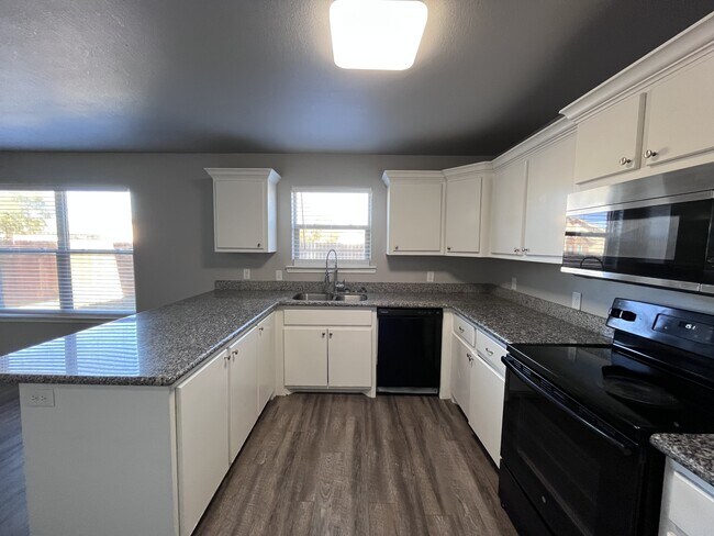 Foto del edificio - 3416 Itasca St