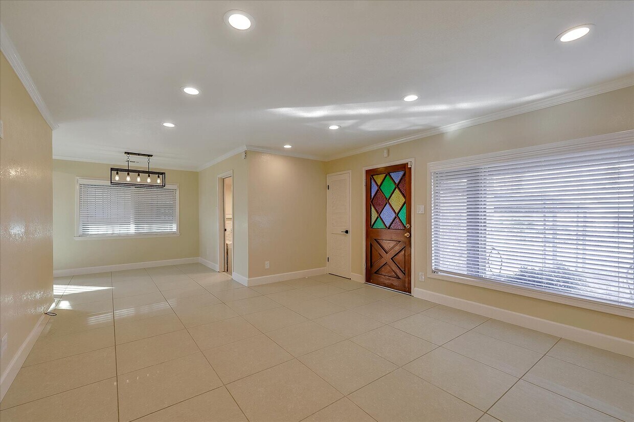 1618 Spring St, Stockton, CA 95206 House for Rent in Stockton, CA