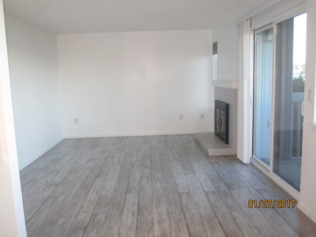 Foto del edificio - 103 Rockwell Ave