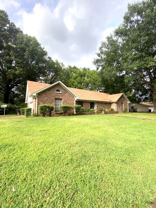 Foto del edificio - 5494 Blackwell Rd