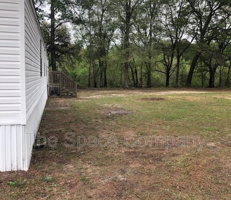 Building Photo - 5073 Storage Rd