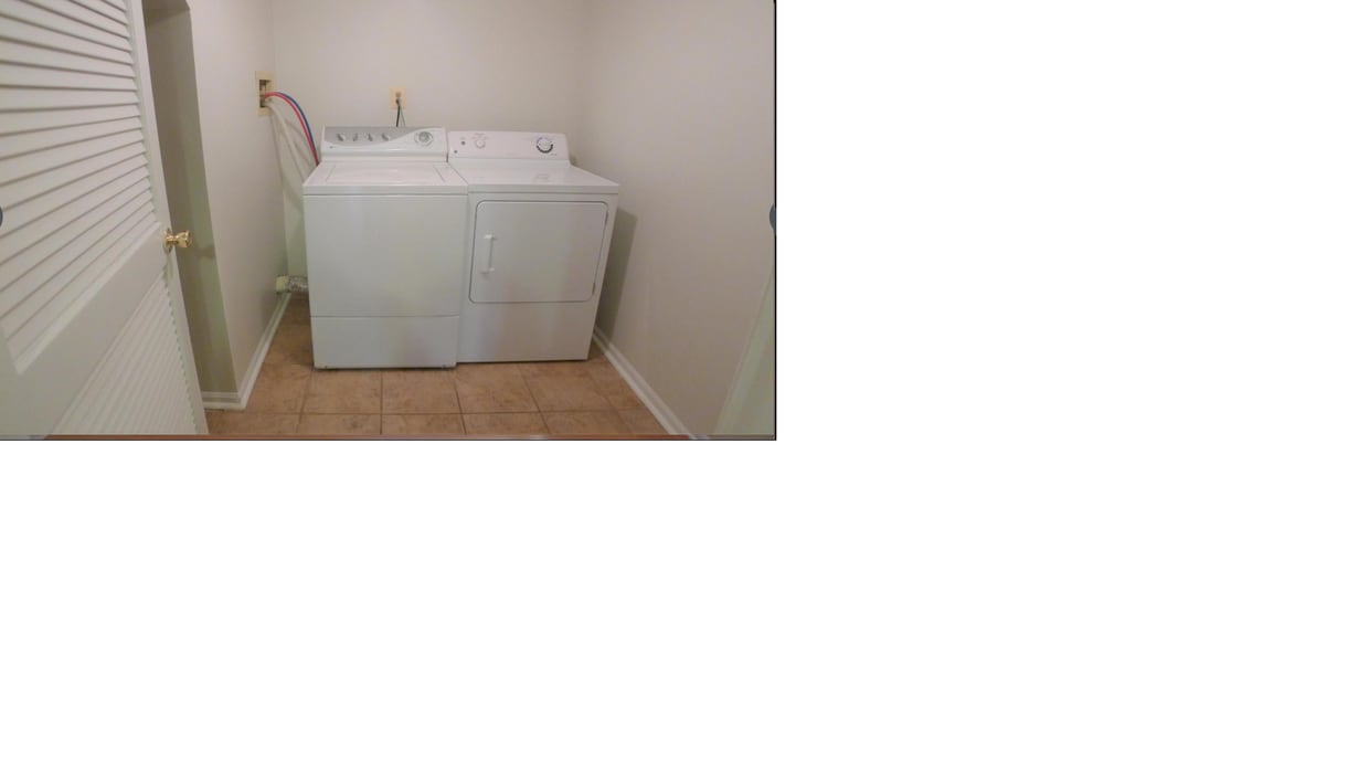 Primary Photo - 186 Vista Dr